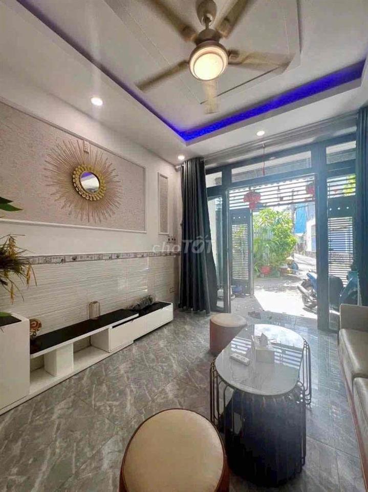 E cần bán gấp nhà Quang Trung, P10 - hẻm 6m thông xe, đang cho thuê