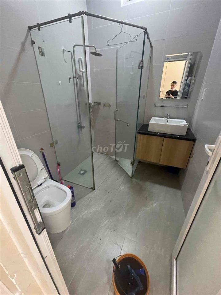 Nhà Mặt Tiền Hẻm Xe Hơi Ngay ĐHT 32
