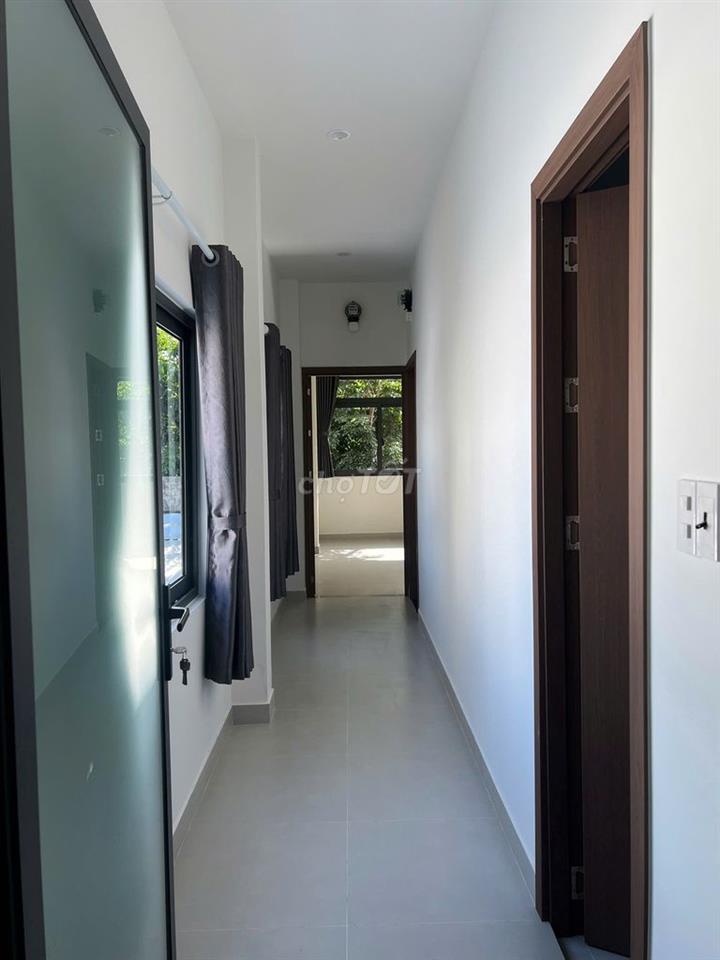CHO THUÊ PHÒNG TRỌ TÒA NHÀ MỚI 100% - GẦN LÀNG ĐẠI HỌC