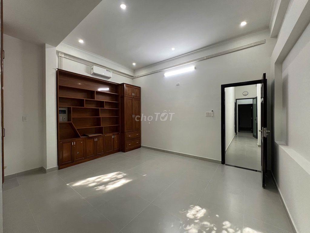CHO THUÊ PHÒNG TRỌ TÒA NHÀ MỚI 100% - GẦN LÀNG ĐẠI HỌC