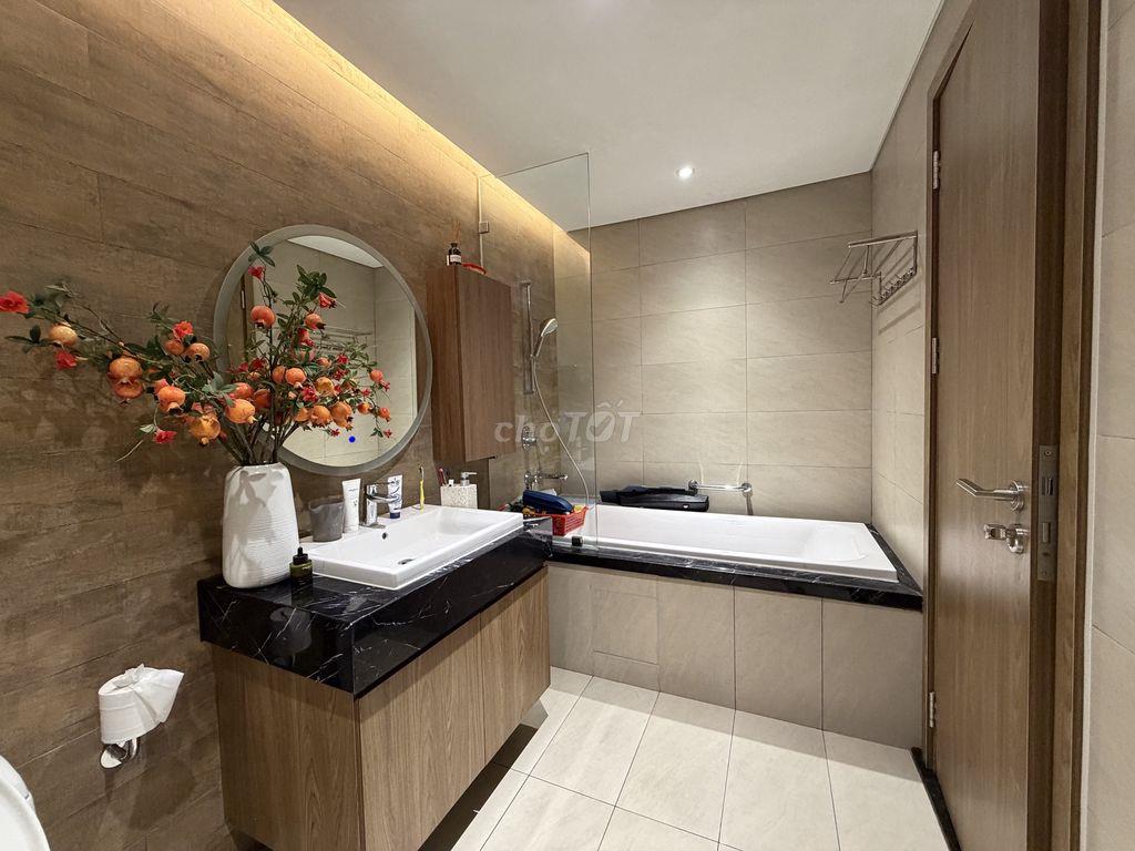 10,8 tỷ Chính Chủ Bán CHCC Celedon City, Diamond Alnata Plus. Tầng 8