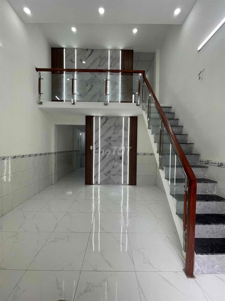 Tôi cần bán căn nhà sc 3 phòng ngủ 2 wc 1 phòng thờ tại tân bình dĩ an