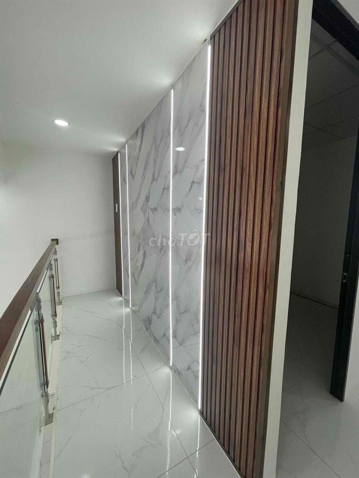 Tôi cần bán căn nhà sc 3 phòng ngủ 2 wc 1 phòng thờ tại tân bình dĩ an