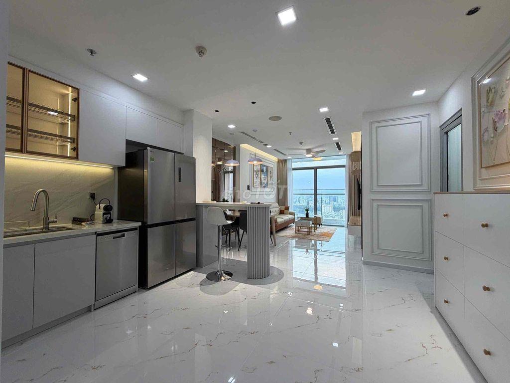 Cần cho thuê căn hộ nội thất luxury tại Vinhomes - Landmark 81.