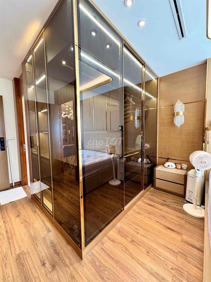 Căn hộ 4pn đầu hồi hiếm, trọn view sông, công viên.