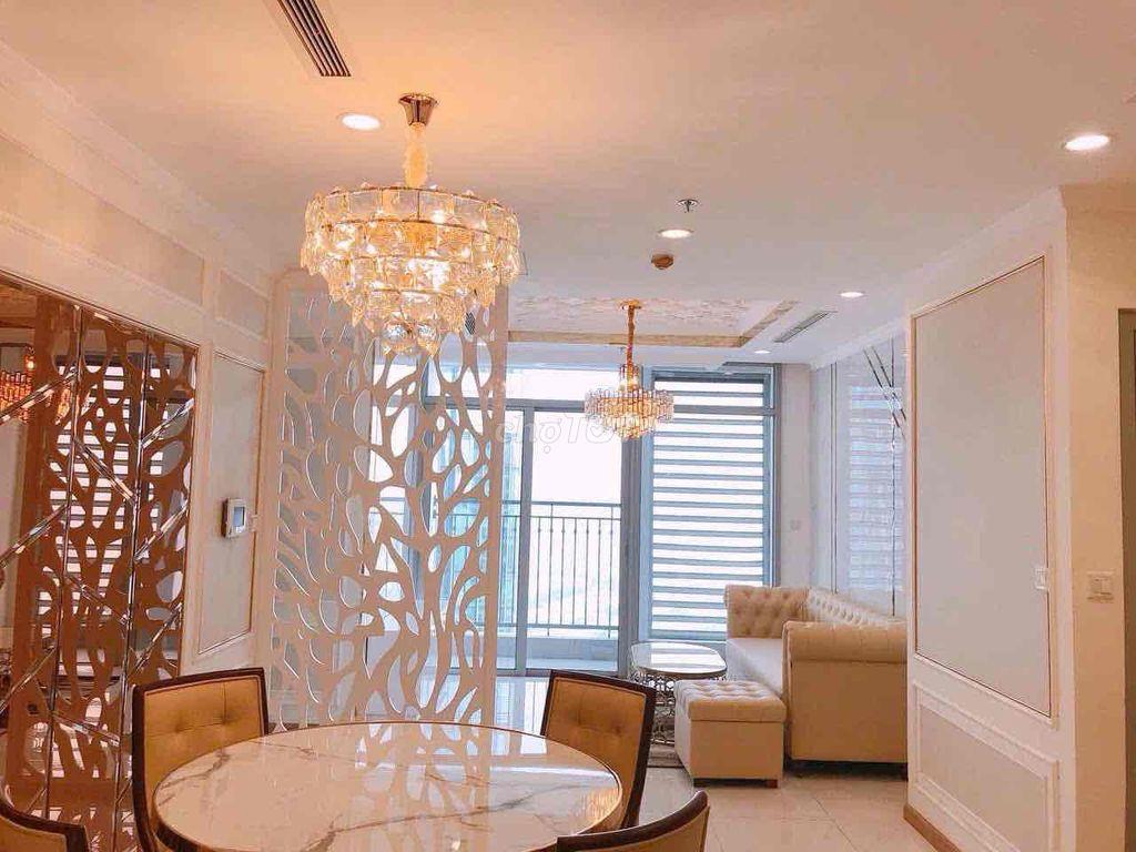 Cần cho thuê căn 2pn Toà Landmark 2, ưu tiên vào sớm