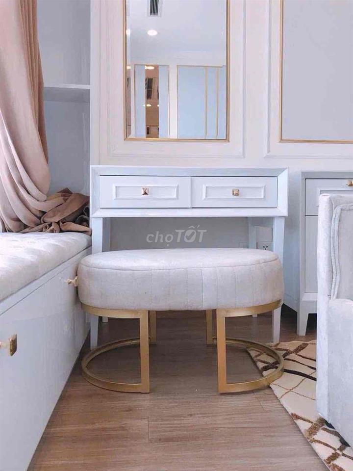Cần cho thuê căn 2pn Toà Landmark 2, ưu tiên vào sớm