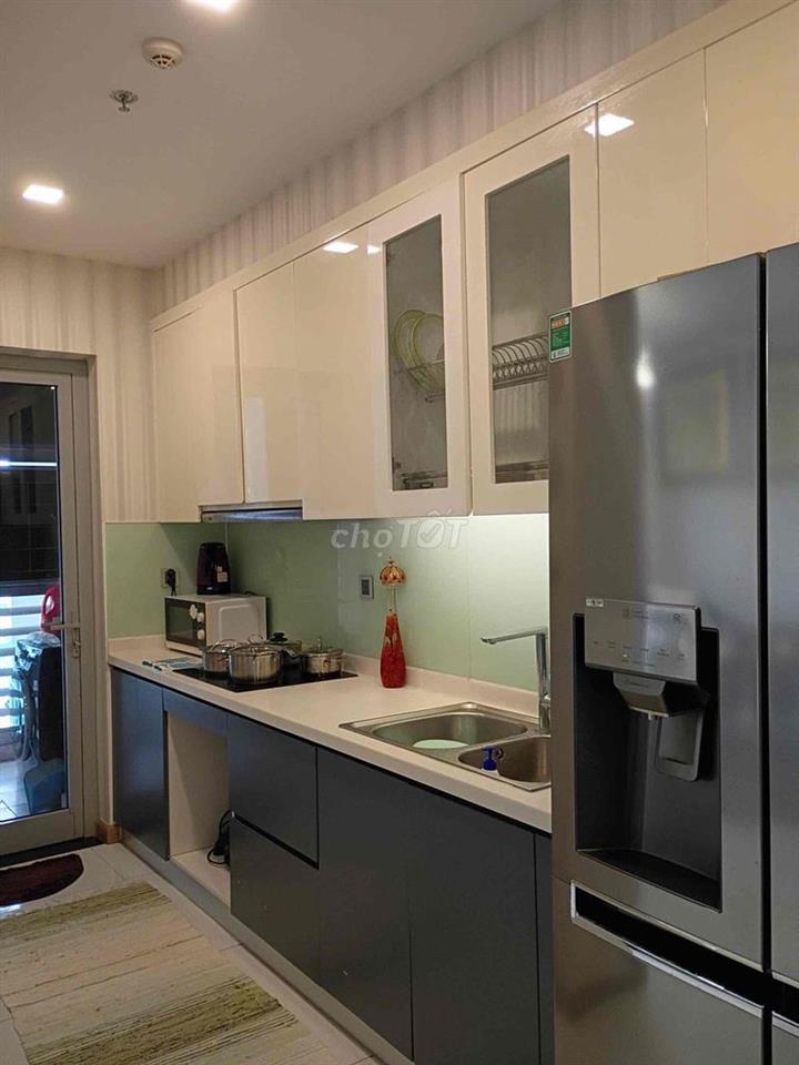 Cho thuê căn 2pn diện tích lớn view sông