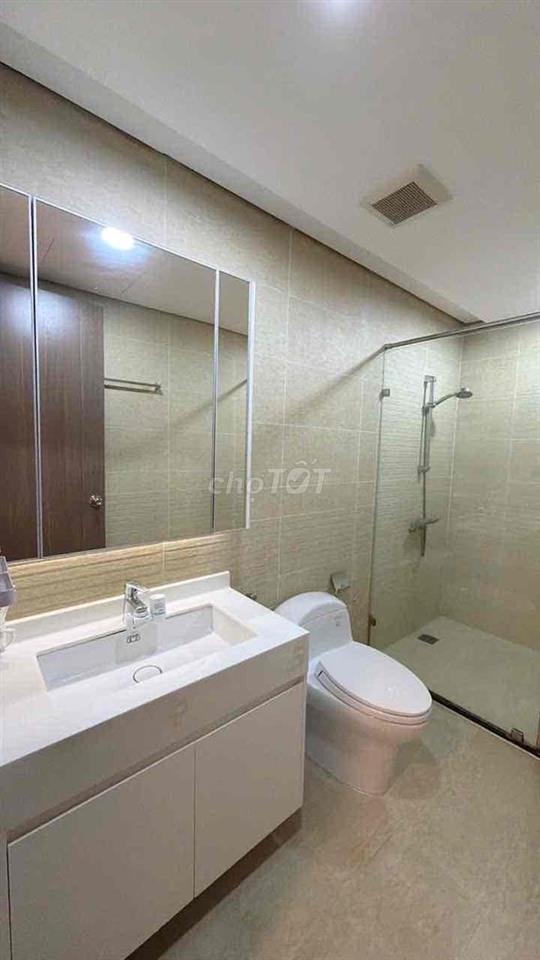 Căn 3 phòng diện tích lớn, full nội thất cao cấp cần cho thuê