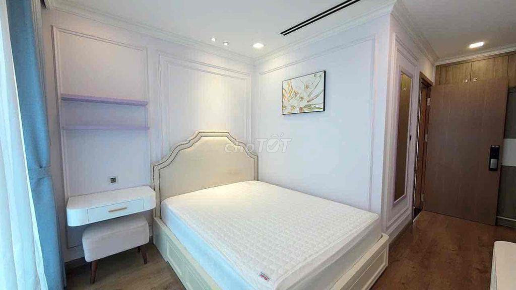 Căn 3 phòng diện tích lớn, full nội thất cao cấp cần cho thuê