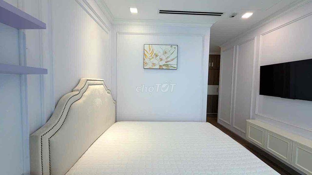 Căn 3 phòng diện tích lớn, full nội thất cao cấp cần cho thuê