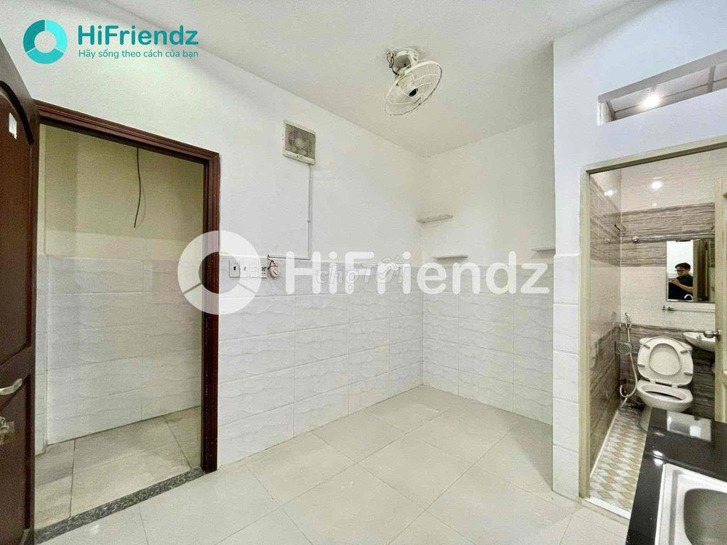 NHÀ SẠCH SẼ THANG MÁY GỌN GÀNG CHO 1-2 NGƯỜI Ở Y HÌNH NGAY KHU TÊN LỬA