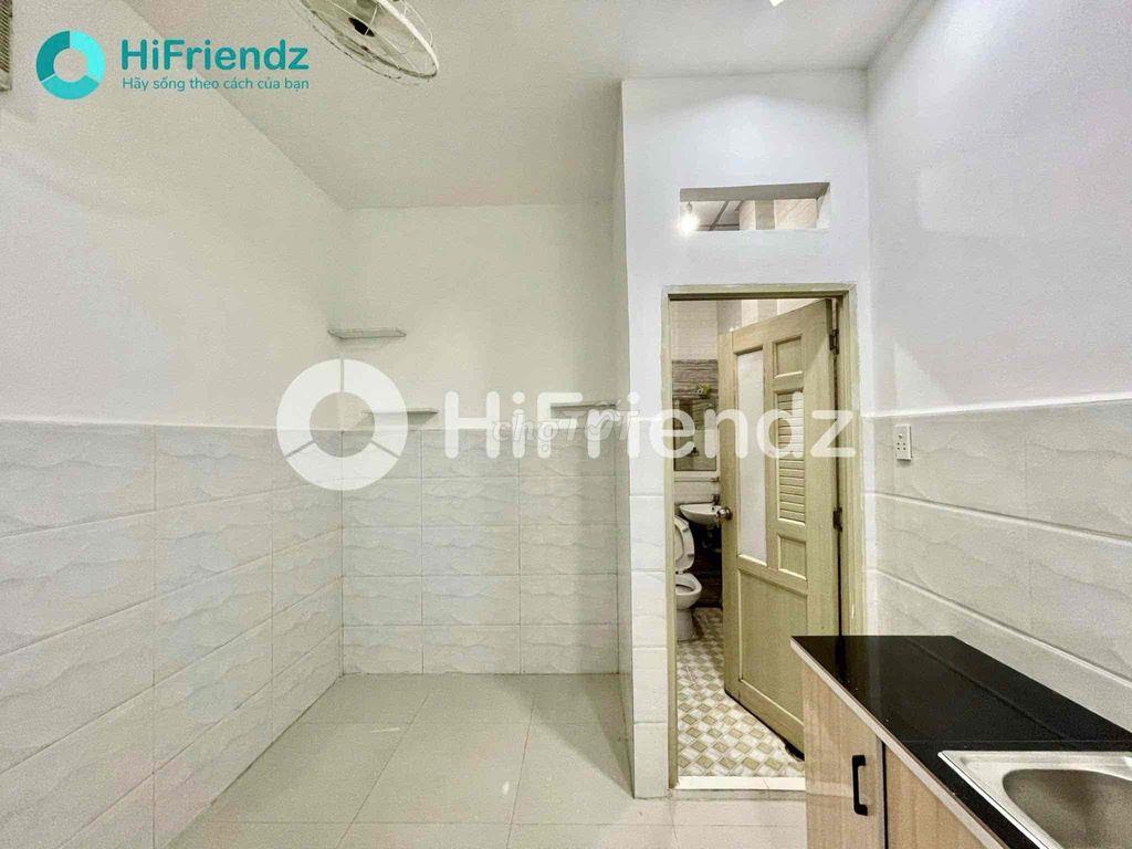 NHÀ SẠCH SẼ THANG MÁY GỌN GÀNG CHO 1-2 NGƯỜI Ở Y HÌNH NGAY KHU TÊN LỬA