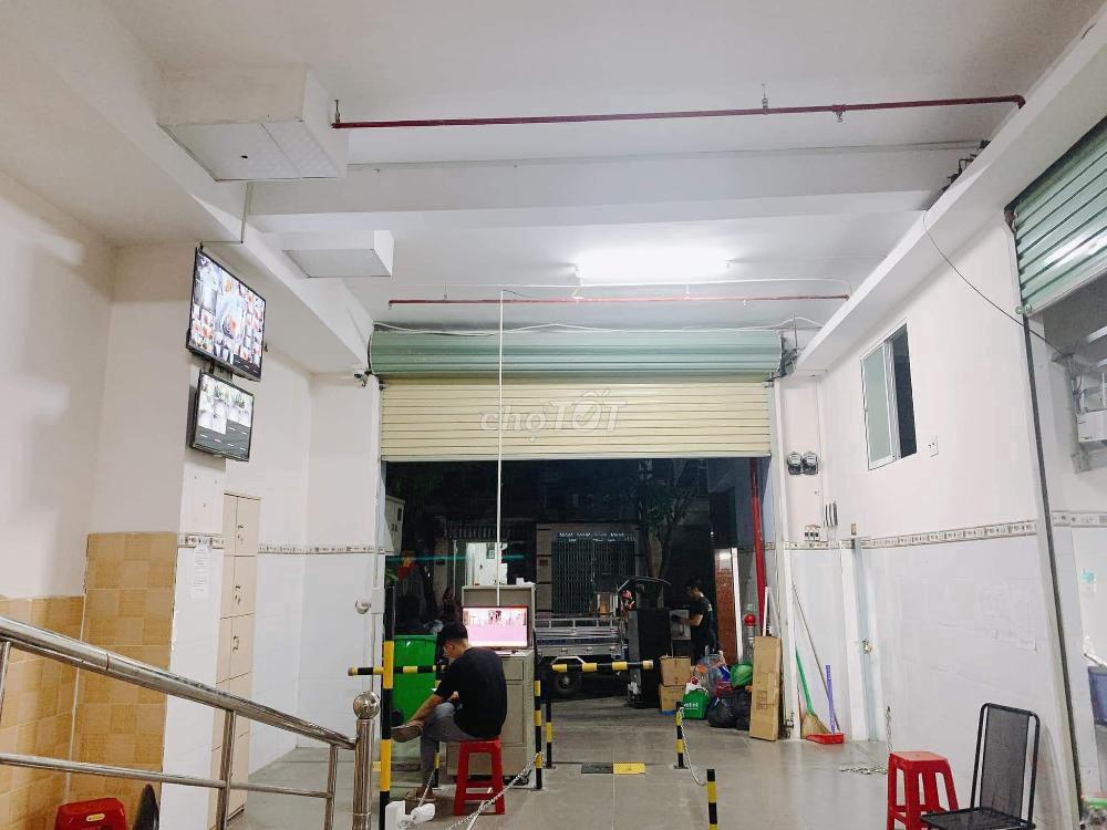 Phòng gác 18m2 Tân Bình giá 3tr2, gần HUIT