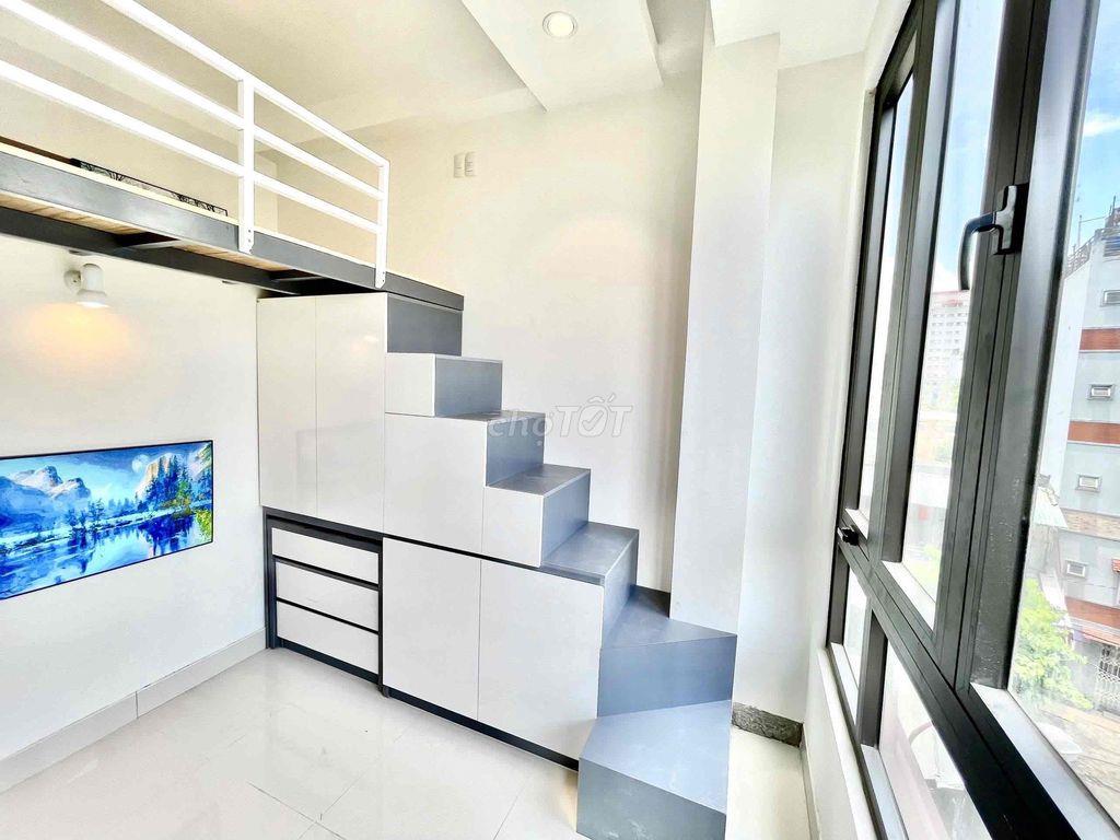 DUPLEX CỬA SỔ LỚN – TRUNG TÂM QUẬN 1 ✨  • Thiết kế: Dạng Duplex gác