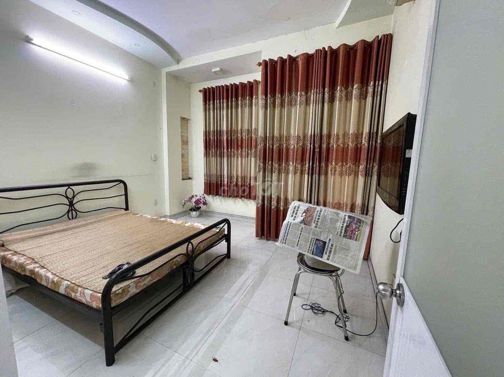 Cho thuê nhà nguyên căn hẻm xe hơi gần cao đẳng VinaTex