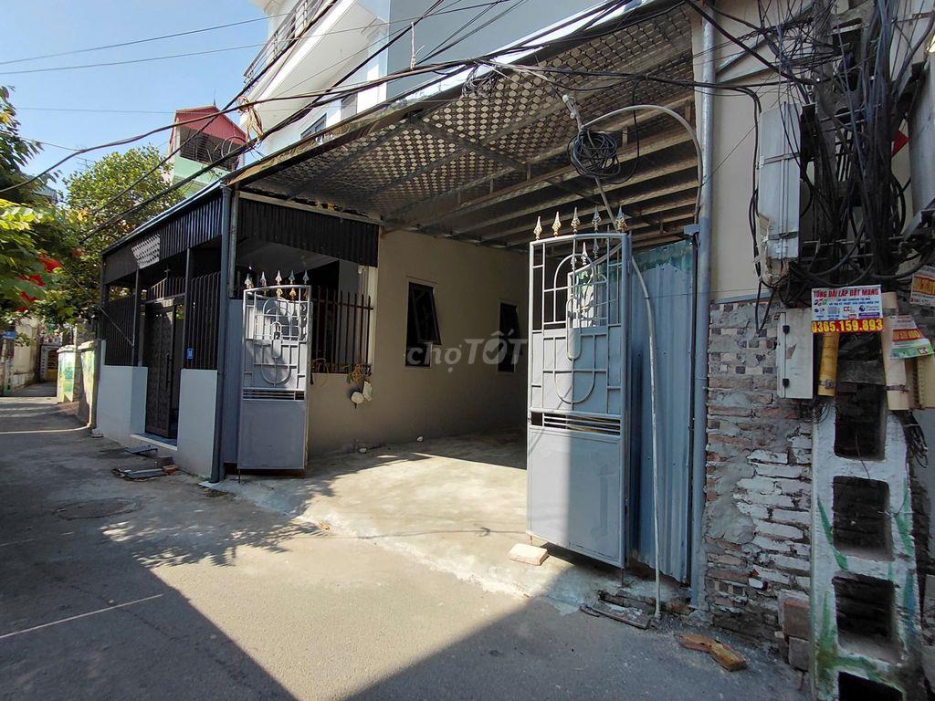 Cho thuê xưởng giá rẻ: xưởng mặt bằng điện tích 100m2, đường 2,5m