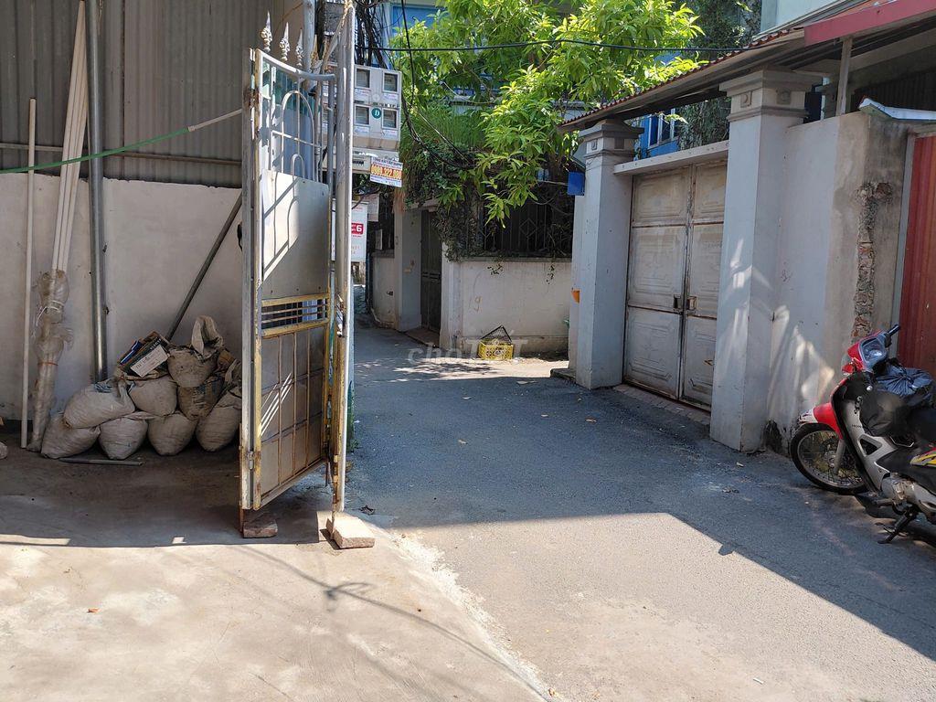 Cho thuê xưởng giá rẻ: xưởng mặt bằng điện tích 100m2, đường 2,5m