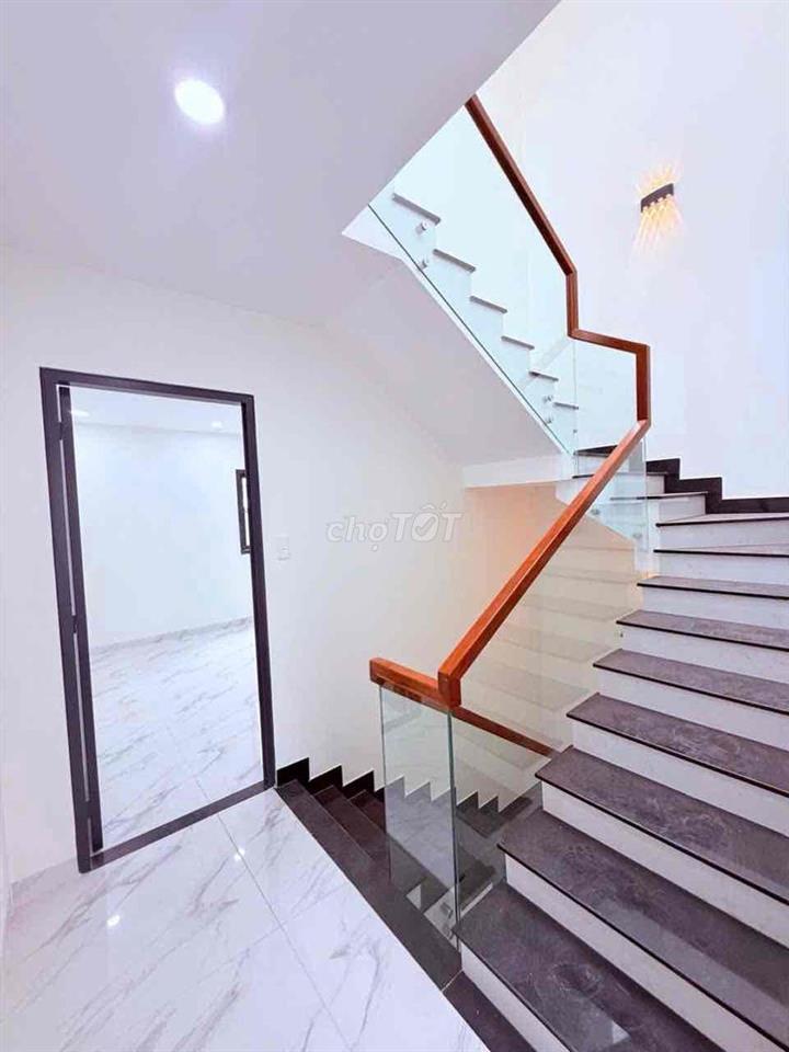 Nhà mới 3,5tấm hxh thông 1/KÊNH THAM LƯƠNG