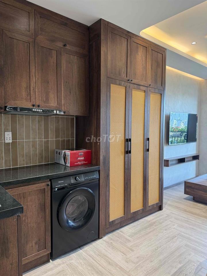 Studio Dương Quảng Hàm Ban công riêng – Full nội thất, thoáng mát