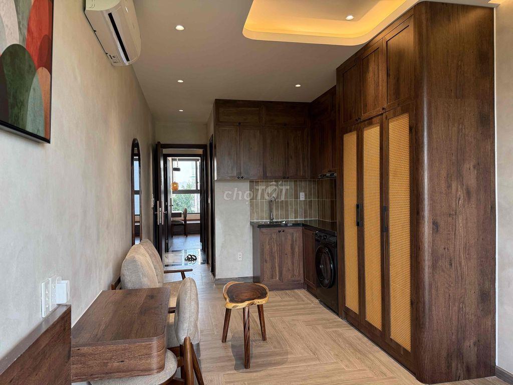 Studio Dương Quảng Hàm Ban công riêng – Full nội thất, thoáng mát