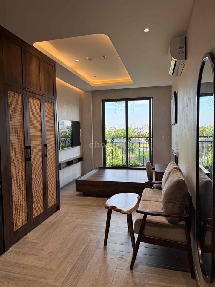 Studio Dương Quảng Hàm Ban công riêng – Full nội thất, thoáng mát