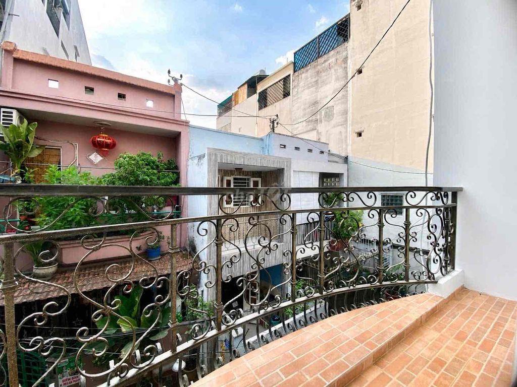 Studio Xô Viết Nghệ Tĩnh – Có ban công, full nội thất