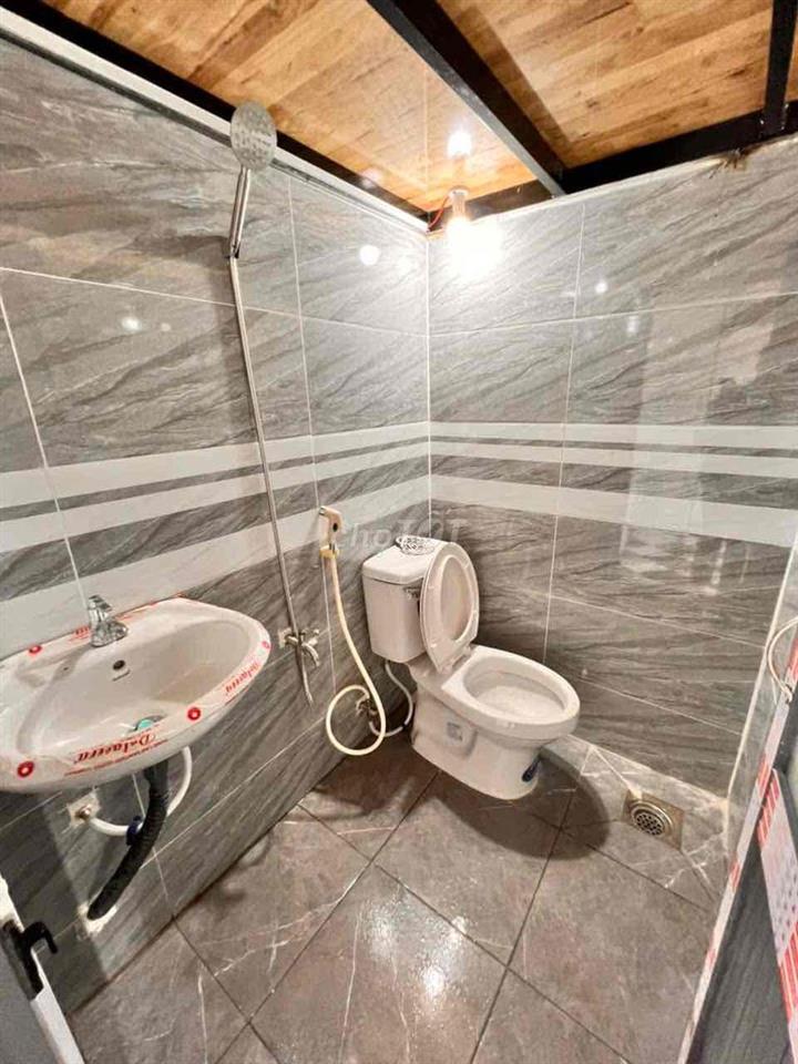 PHÒNG TRỌ BAN CÔNG GIÁ RẺ NGAY TRUNG TÂM GÒ VẤP