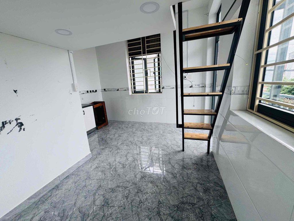 PHÒNG TRỌ BAN CÔNG GIÁ RẺ ĐƯỜNG DƯƠNG QUẢNG HÀM NGAY TRUNG TÂM GÒ VẤP