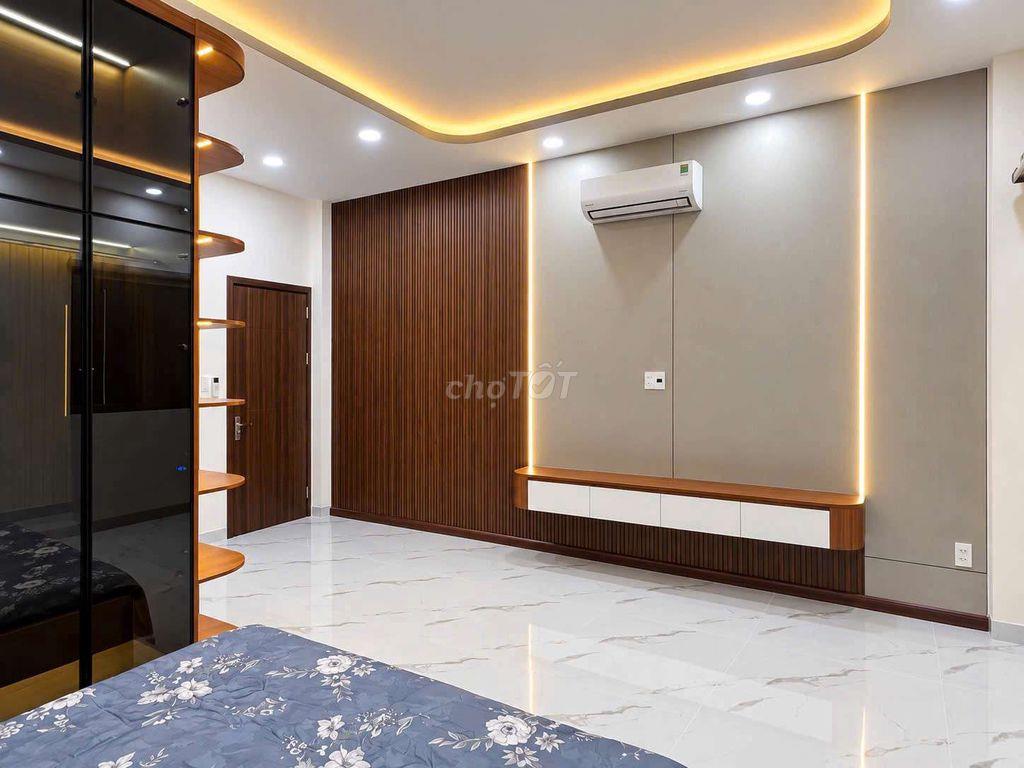 nhà sổ hồng riêng ngay ngã 5 chợ đầu mối.hóc môn .
