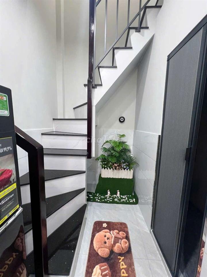 cần bán nhà mới