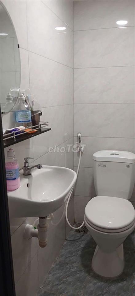 cần bán nhà mới