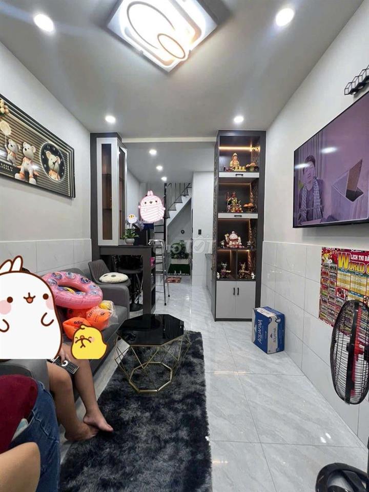 cần bán nhà mới
