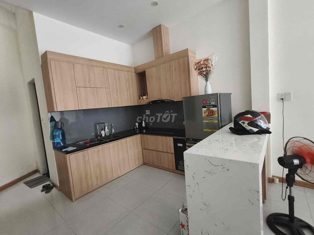 Chu thuê căn nhà 3 tầng 2 mặt tiền đường Trưng Nữ Vương