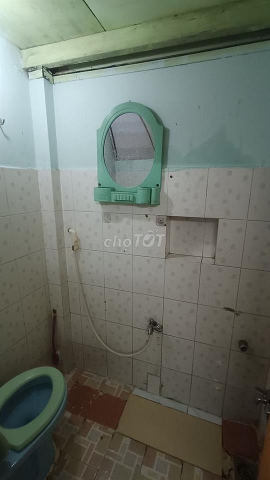 Phòng trọ gần CV Lê Thị Riêng - 540/35 CMT8, Q3 - 30m2