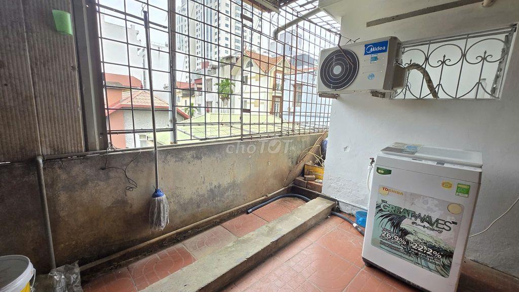 Cho thuê nhà 12m2 ngõ 106 Hoàng Quốc Việt