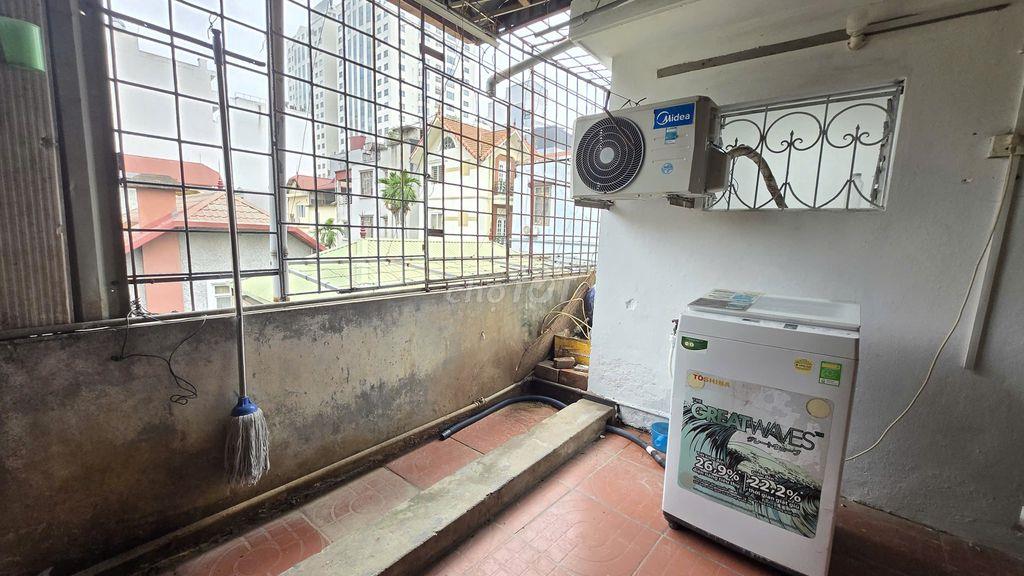 Cho thuê nhà 12m2 ngõ 106 Hoàng Quốc Việt