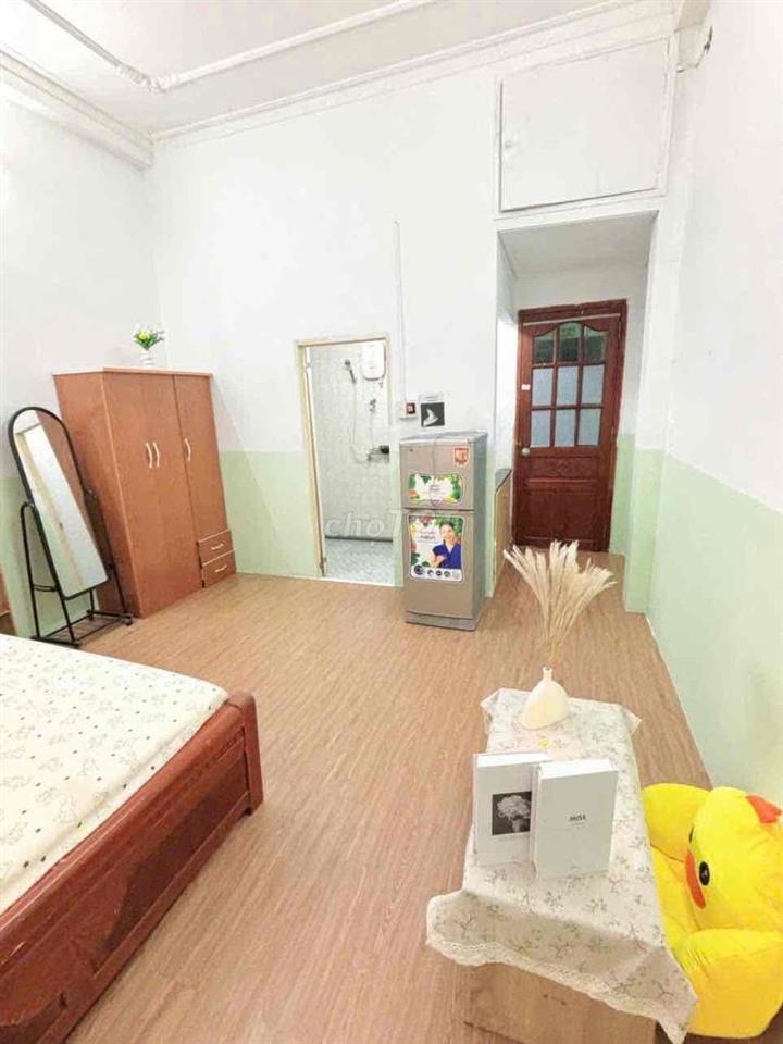 Căn hộ dịch vụ phú nhuận thuê 26tr lời 23tr samg 345tr