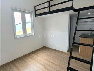 sang chdv phú nhuận . thuê 32triệu lời 50 55tr 18phong ib e lẹ