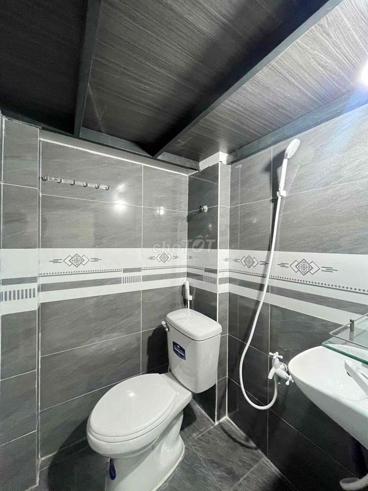 Sang nhượng HĐ thuê lợi nhuận 50tr/thang . tân bình P12