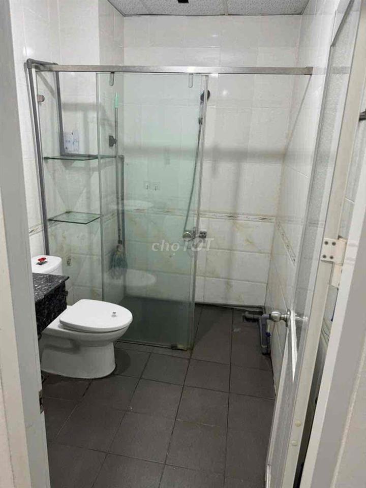 Sang chdv p15 Tân bình . thuê 26tr lời 22 ra đi 380tr