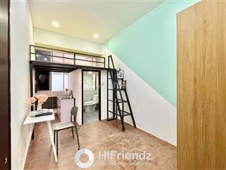 Duplex Thang Máy Ngay UEH