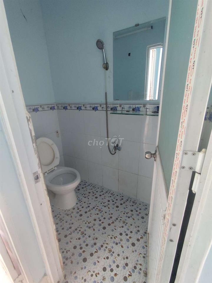 nhà 1 lửng,lầu. Hẻm xe hơi