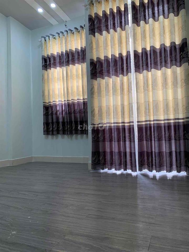 Chính Chủ hẻm 8m 2ôtô đi lọt(3PN 3WC 1 phơi đồ có SHC)