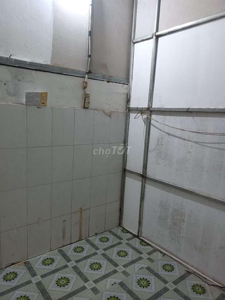 phòng trọ bình dân giá từ 1,5tr giáp chợ nhà thờ mặt tiền 