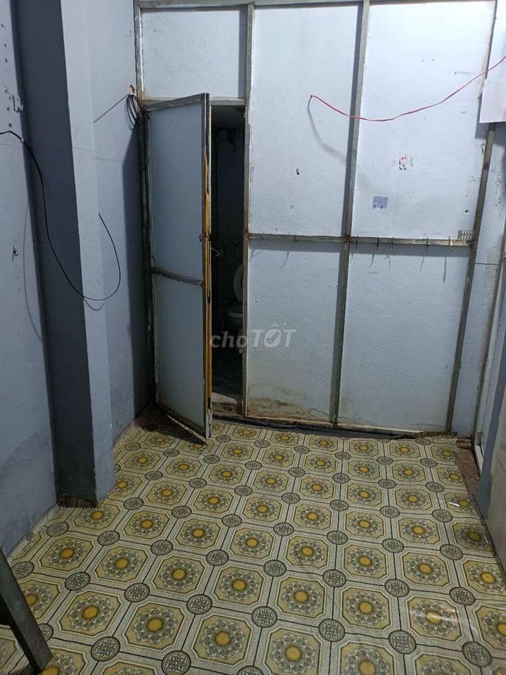 phòng trọ bình dân giá từ 1,5tr giáp chợ nhà thờ mặt tiền 