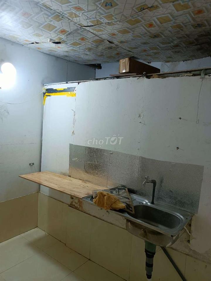 phòng trọ bình dân giá từ 1,5tr giáp chợ nhà thờ mặt tiền 
