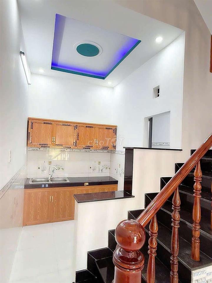 Nhà có sân trước ở Vĩnh Lộc bán 450tr, có sổ, kdc cố định, an ninh