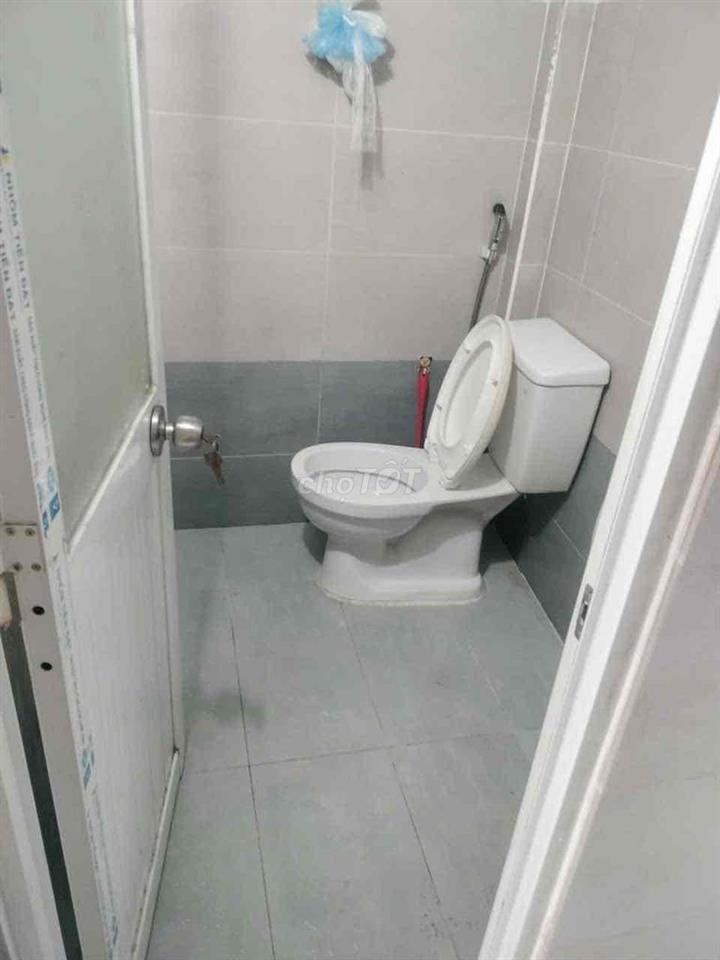 Cần cho thuê nhà tại Thủ Đức Gấp nhà 1 trệt 1 gác lửng