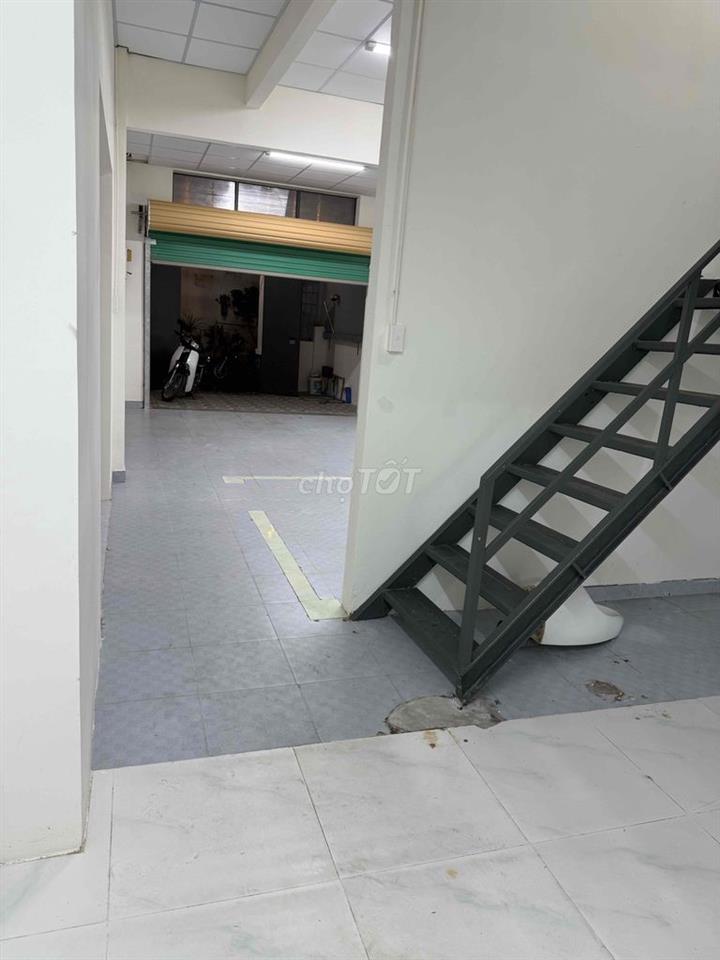 cho thuê nhà gần siêu thị Emart